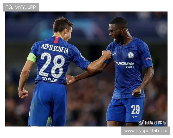 狼队对阵切尔西 埃斯特旺与吉腾斯首次首发亮相