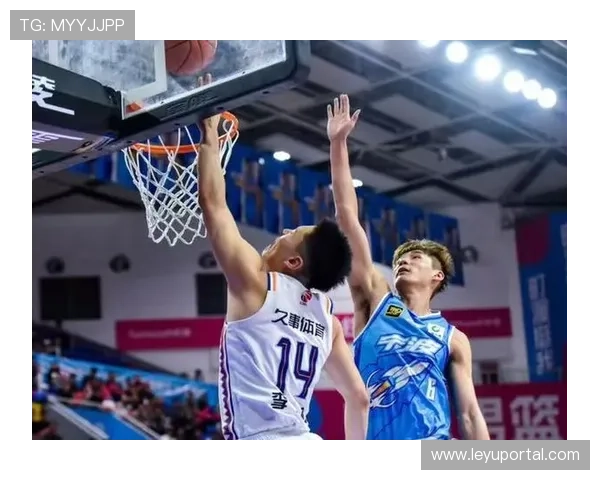 上海男篮上赛季表现回顾:卢伟接任主帅后激活洛夫顿,豪取16连胜 上海男篮上赛季表现回顾:卢伟接任主帅后激活洛夫顿,豪取16连胜